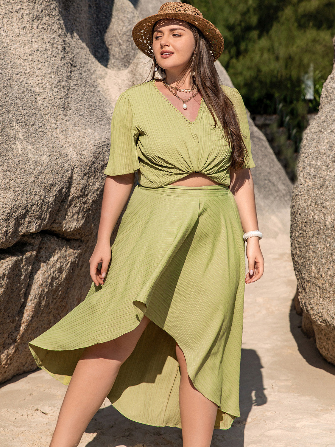 Plus Size Gorgeous Green Skirt Set