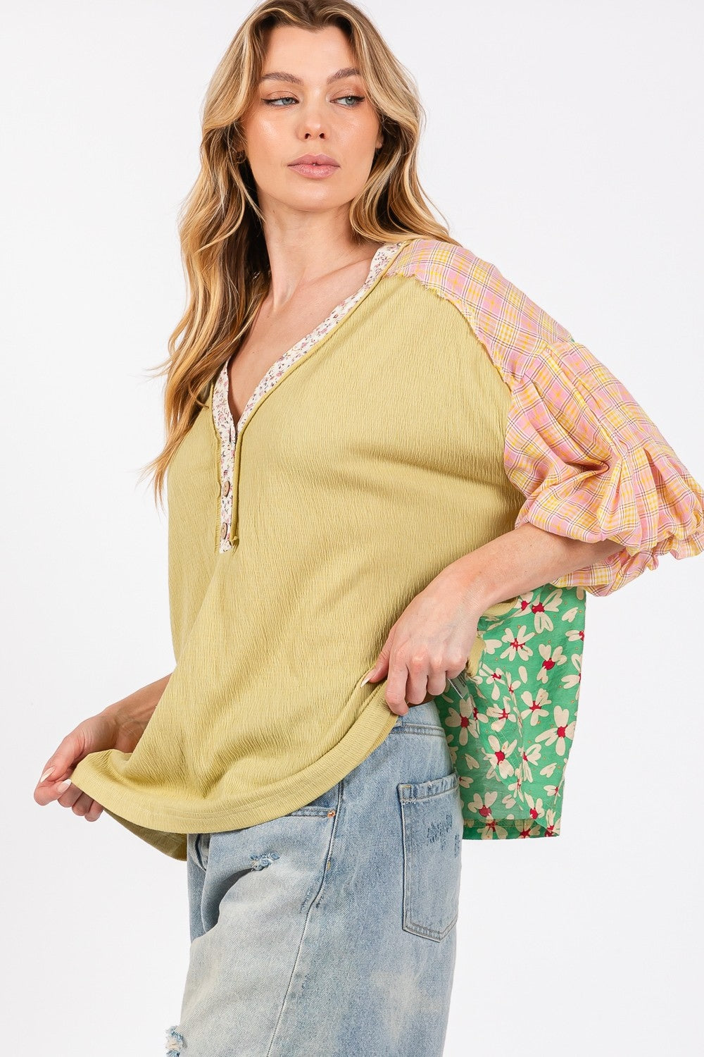 Newsworthy Style Top