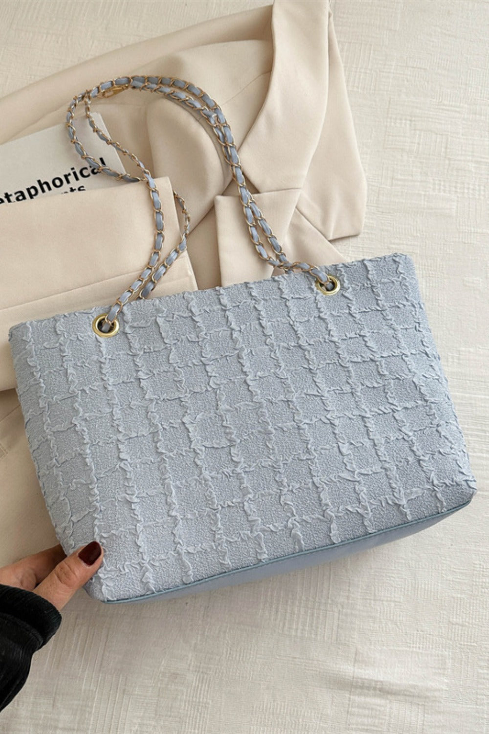 Textured Chain Tote bag